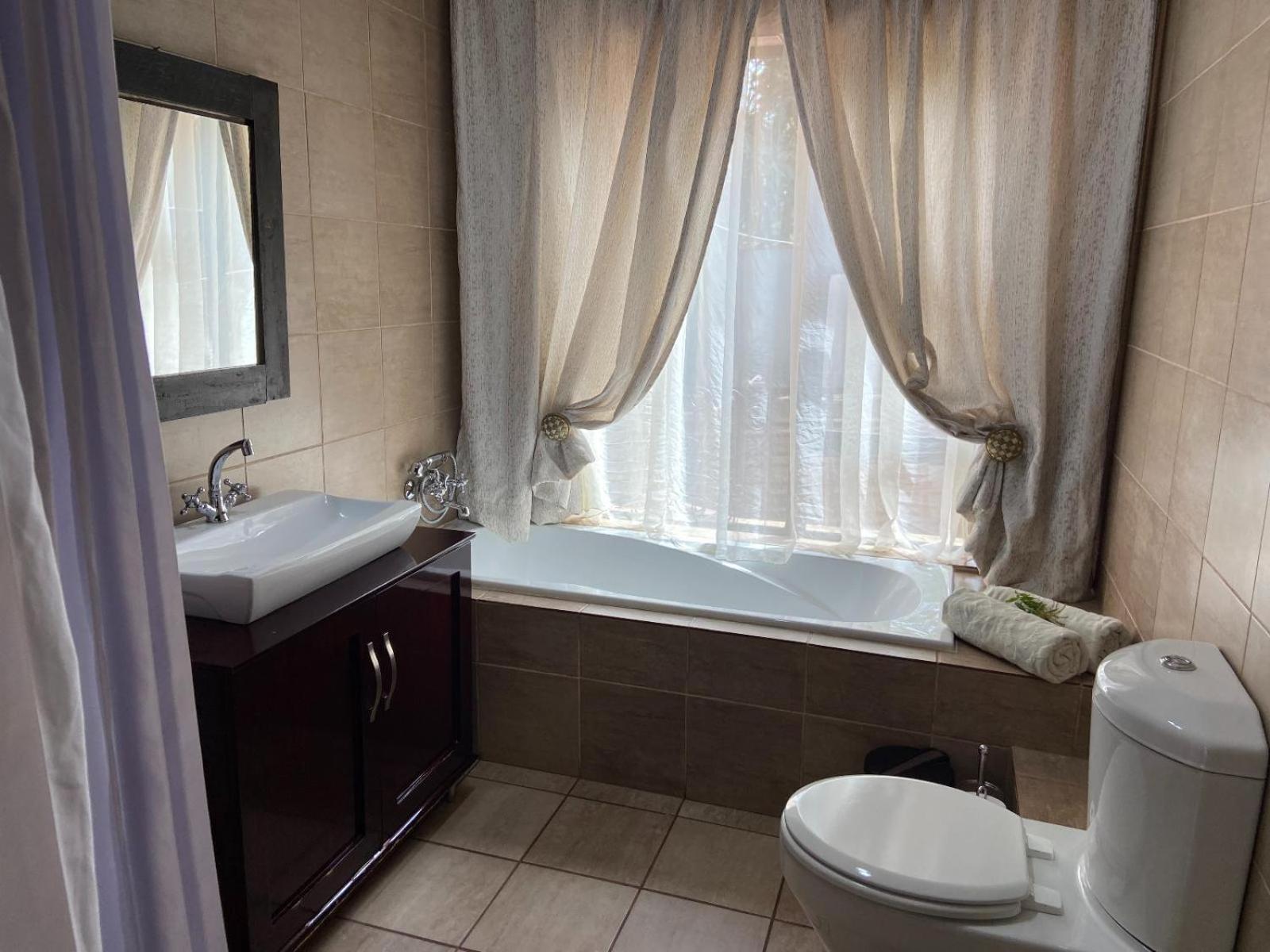 Aloe Guesthouse Клерксдорп Номер фото